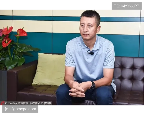 竞技俱乐部新帅上任体系面临调整，战术磨合仍需观察联赛初期表现