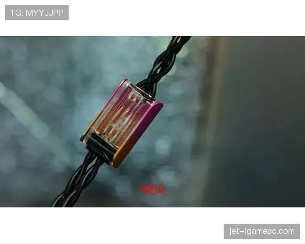 耳机裁判系统如何改变足球判罚效率与沟通规则拆解